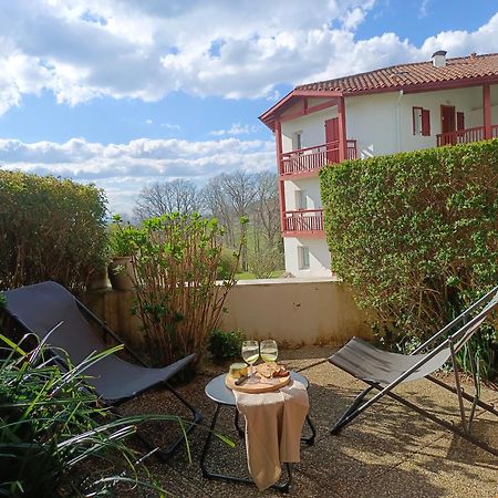 Ferienwohnung T1 Bis Avec Piscine Vue Golf Et Montagnes Arcangues Exterior foto