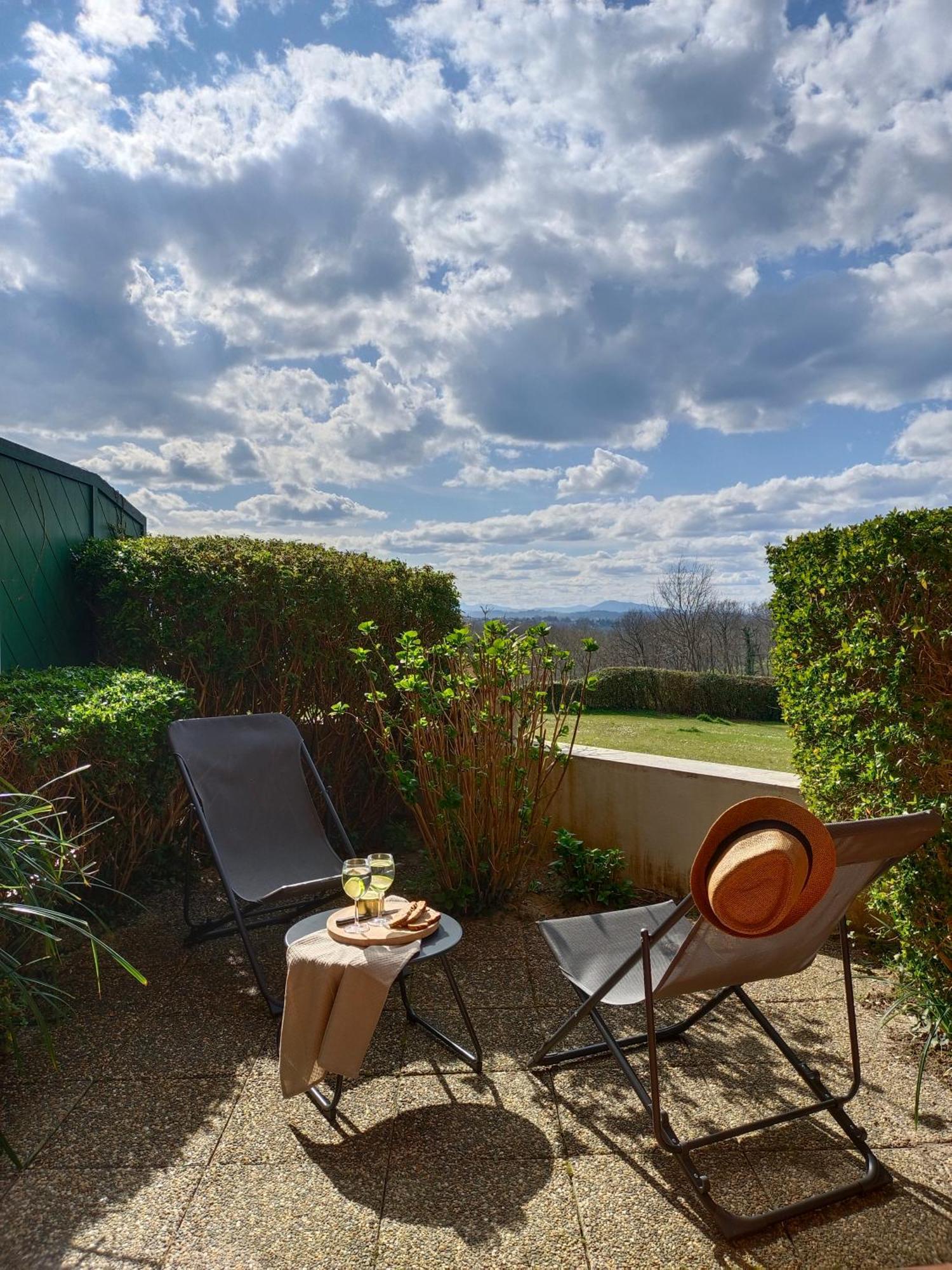 Ferienwohnung T1 Bis Avec Piscine Vue Golf Et Montagnes Arcangues Exterior foto